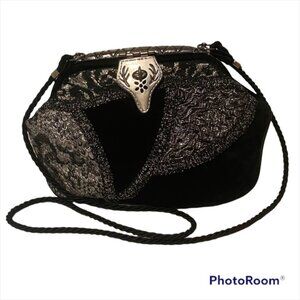 CACHE BAG CROSSBODY SHOULDER BLACK SILVER LONG CORD CLAM SHELL CLOSE ITALY